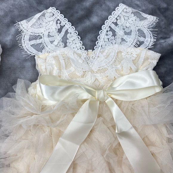 ✨Beautiful special occasion dress 👑 - Picture 6 of 9